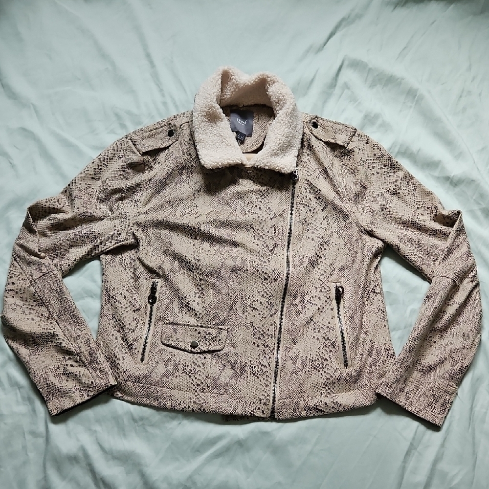 Lysse Women's Snake Print Jacket with Faux Fur Collar, Size L